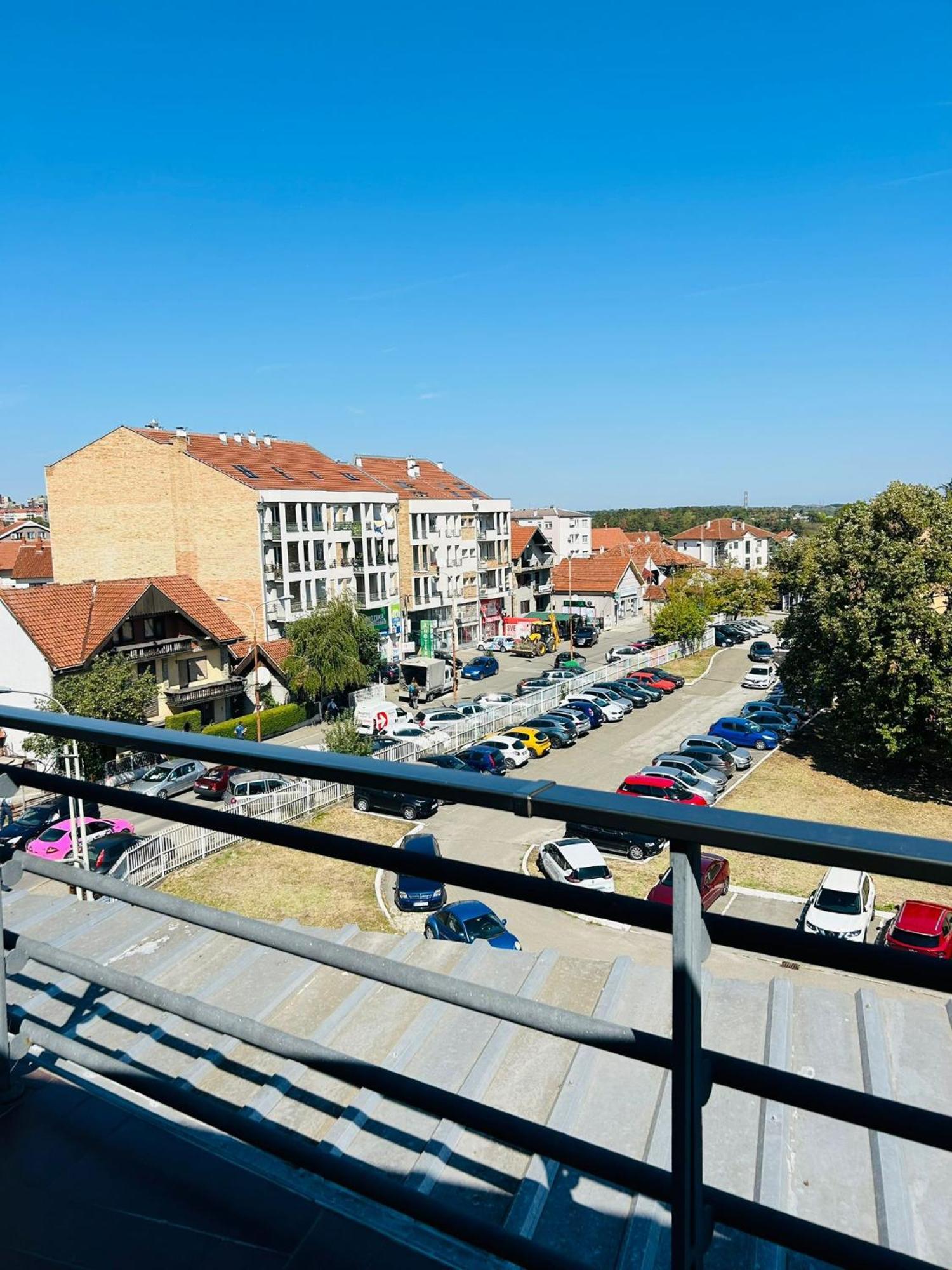 Garni Hotel Ema Kragujevac Buitenkant foto