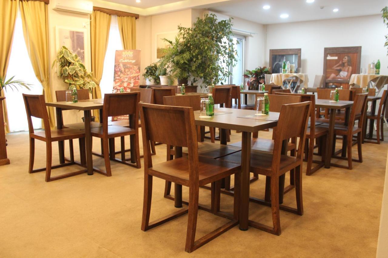 Garni Hotel Ema Kragujevac Buitenkant foto